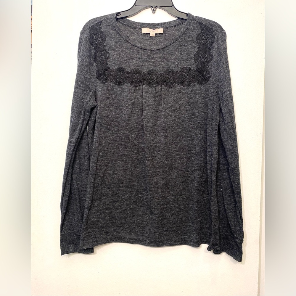 LOFT Women’s Gray and Black Lace‎ Embellished Long Sleeve Top Medium